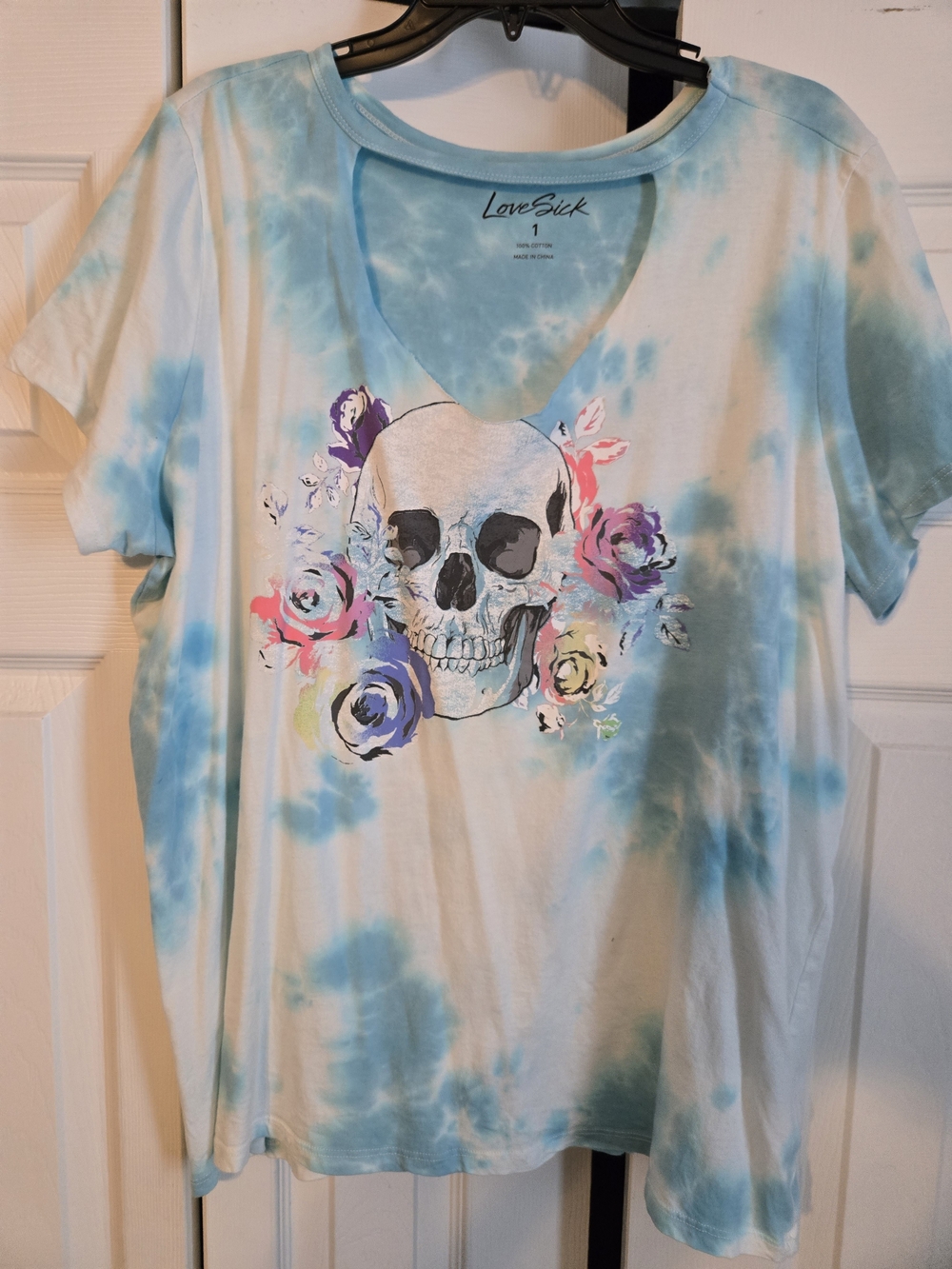 Torrid Lovesick Women's Tie-Dye Skull Floral V-Neck Top